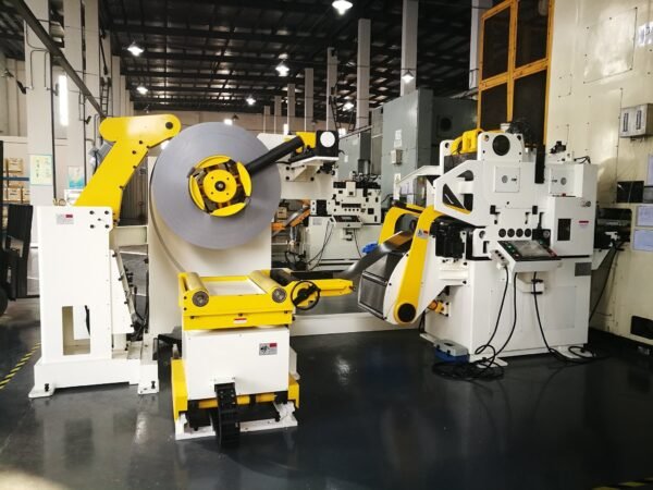 NCFD-400C/D-1600C/D 中厚板三合一送料机